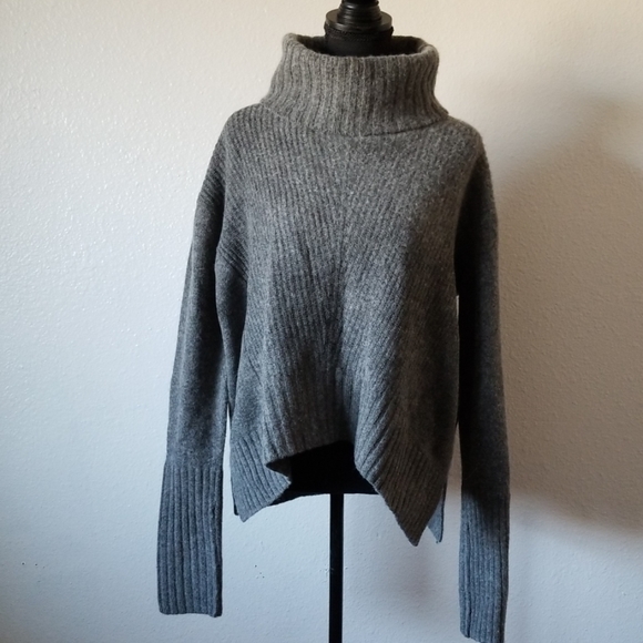 Moth 80% Wool Sweater - Picture 1 of 6